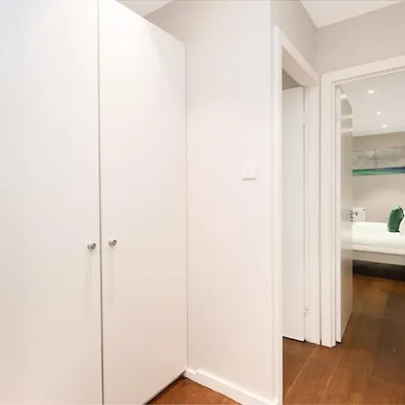 Spacious 1 Bedroom Flat London Exterior foto