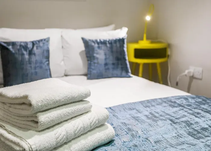 Spacious 1 Bedroom Flat